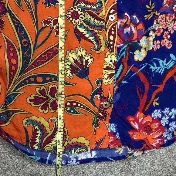Soft Surroundings Button Down Shirt Long Sleeves Bright Colors Embroidered Sz M - Picture 3 of 8